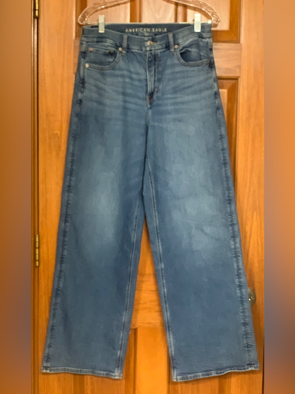 Women’s American Eagle curvy super high-rise baggy straight jeans size 10 R